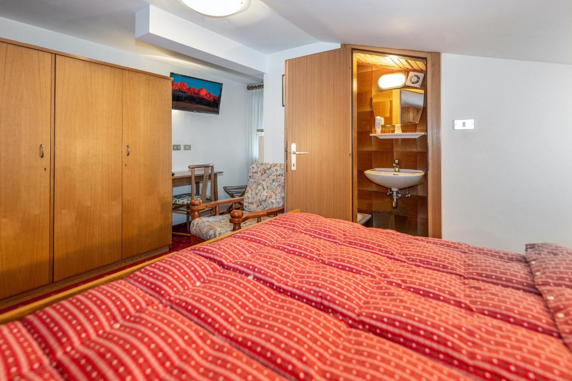 Hotel Mary Поца ди Фаса Екстериор снимка