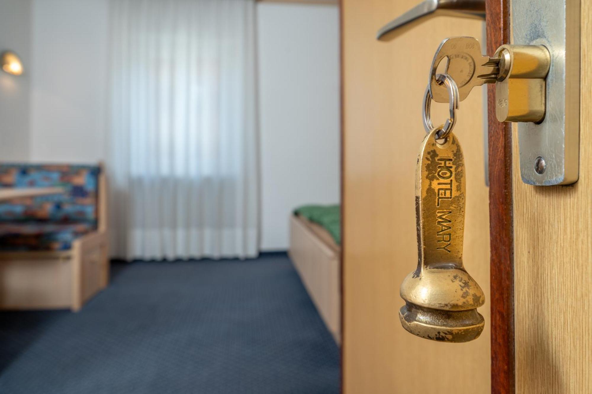 Hotel Mary Поца ди Фаса Екстериор снимка